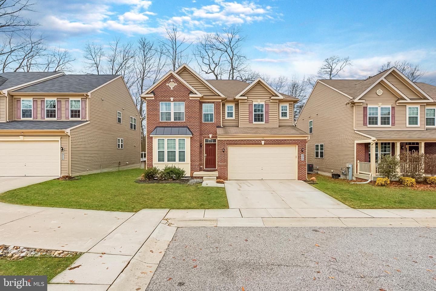 920 SAINT MARTINS LOOP,SEVERNA PARK,MD,21146,ANNE ARUNDEL - MDAA2103350