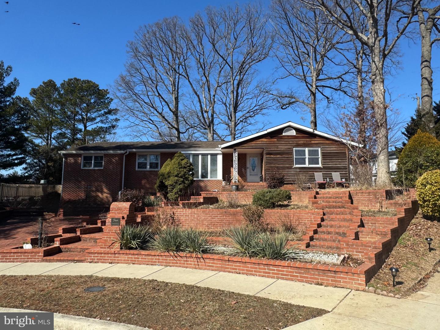 4 CENTERHILL CT,LINTHICUM HEIGHTS,MD,21090,ANNE ARUNDEL - MDAA2104512